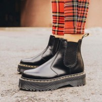 Ботинки челси на массивной подошве фото